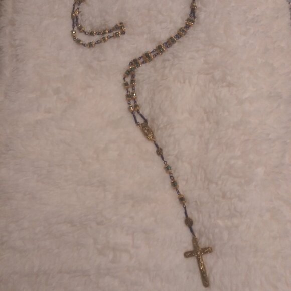 Shiny green double capped crystal Rosary - Picture 1 of 3
